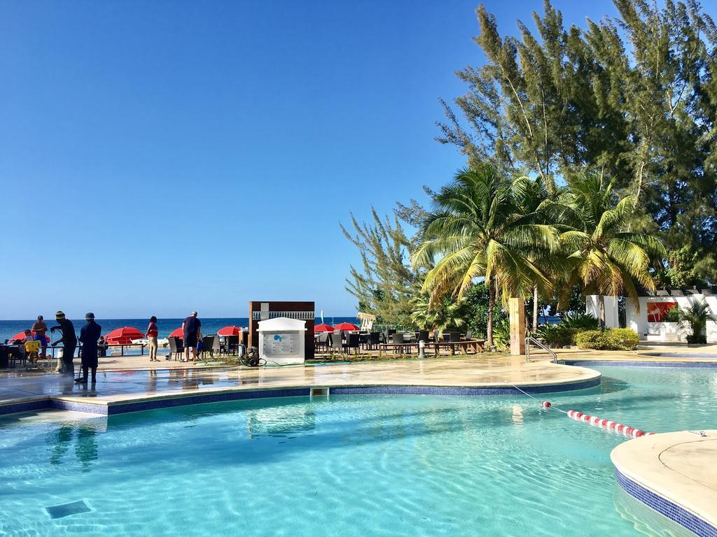 Апартаменты Beryls At Seawind On The Bay , Montego Bay , Jamaica Экстерьер фото
